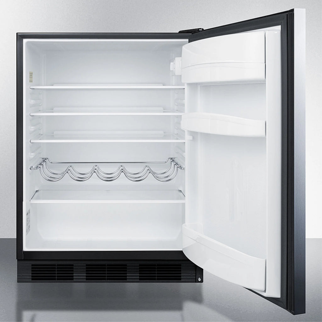 Compact Refrigerator K825827