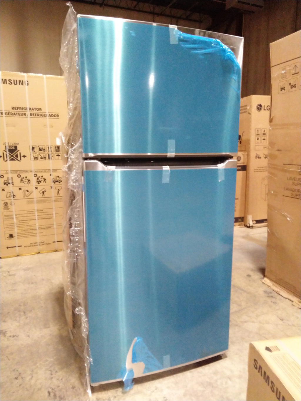 Stainless Steel Top Freezer Refrigerator I3591