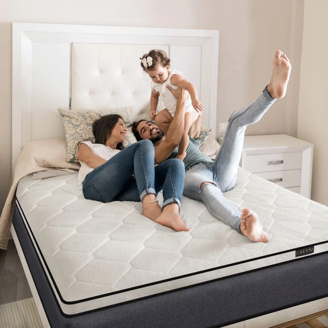 Queen Gel Memory Foam Spring Hybrid Mattress S61566