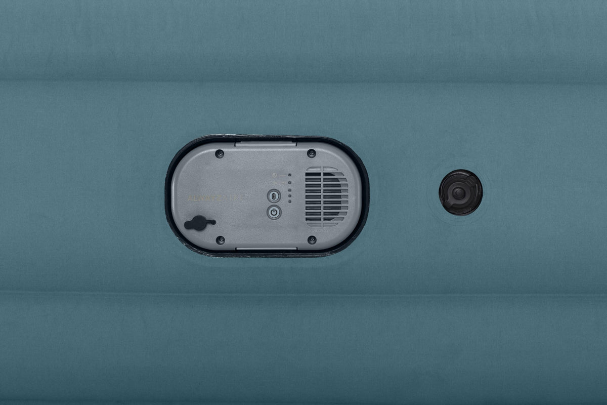 Queen Air Mattress with Rechargeable Pump W314007