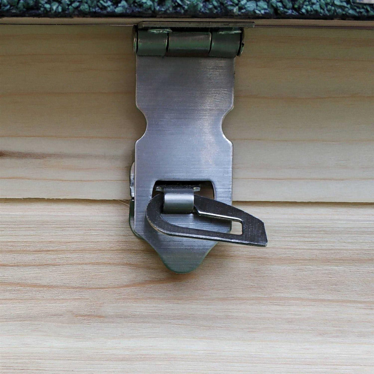 Wooden Chicken Coop with Nesting Box V466