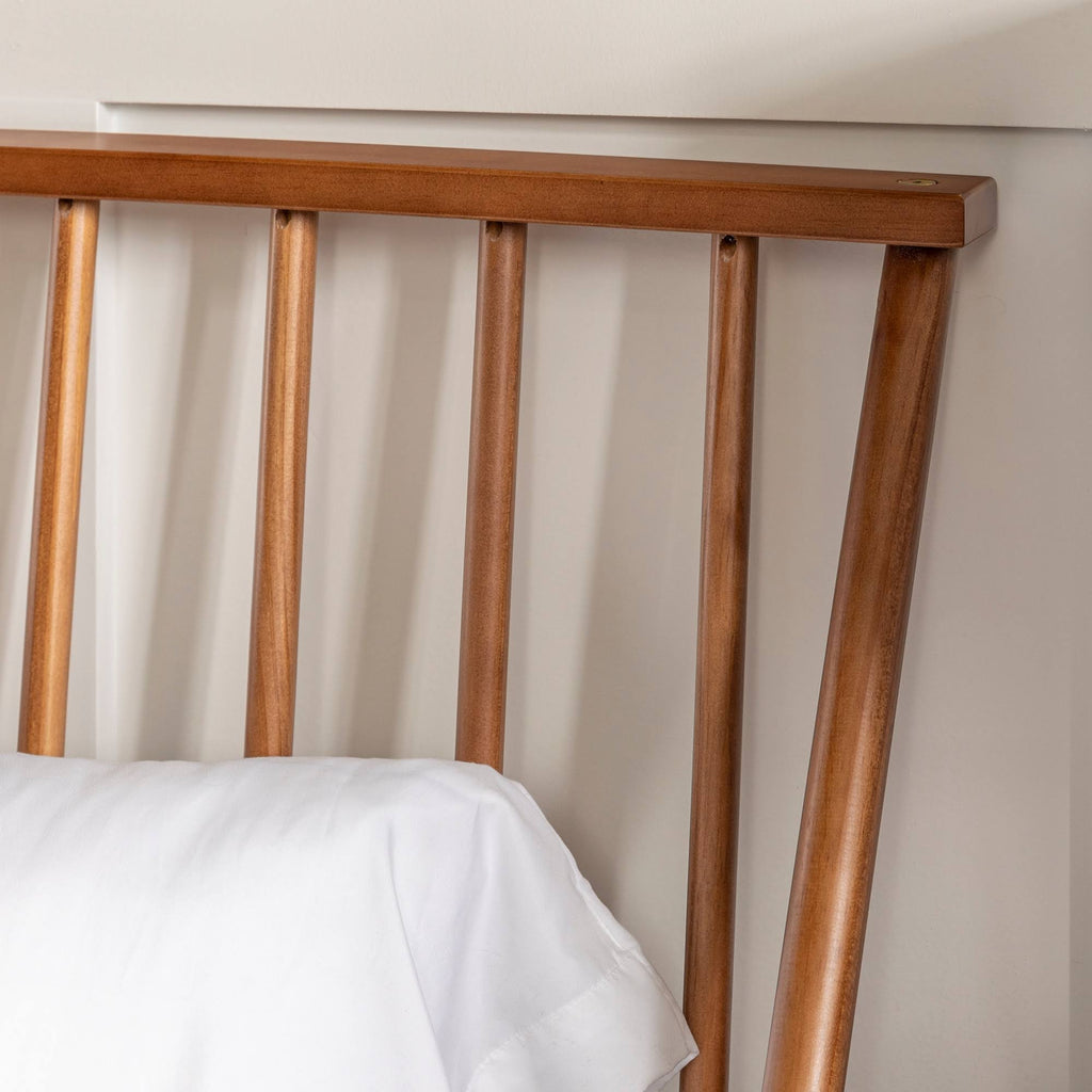 White King Pine Wood Spindle Bed A43769