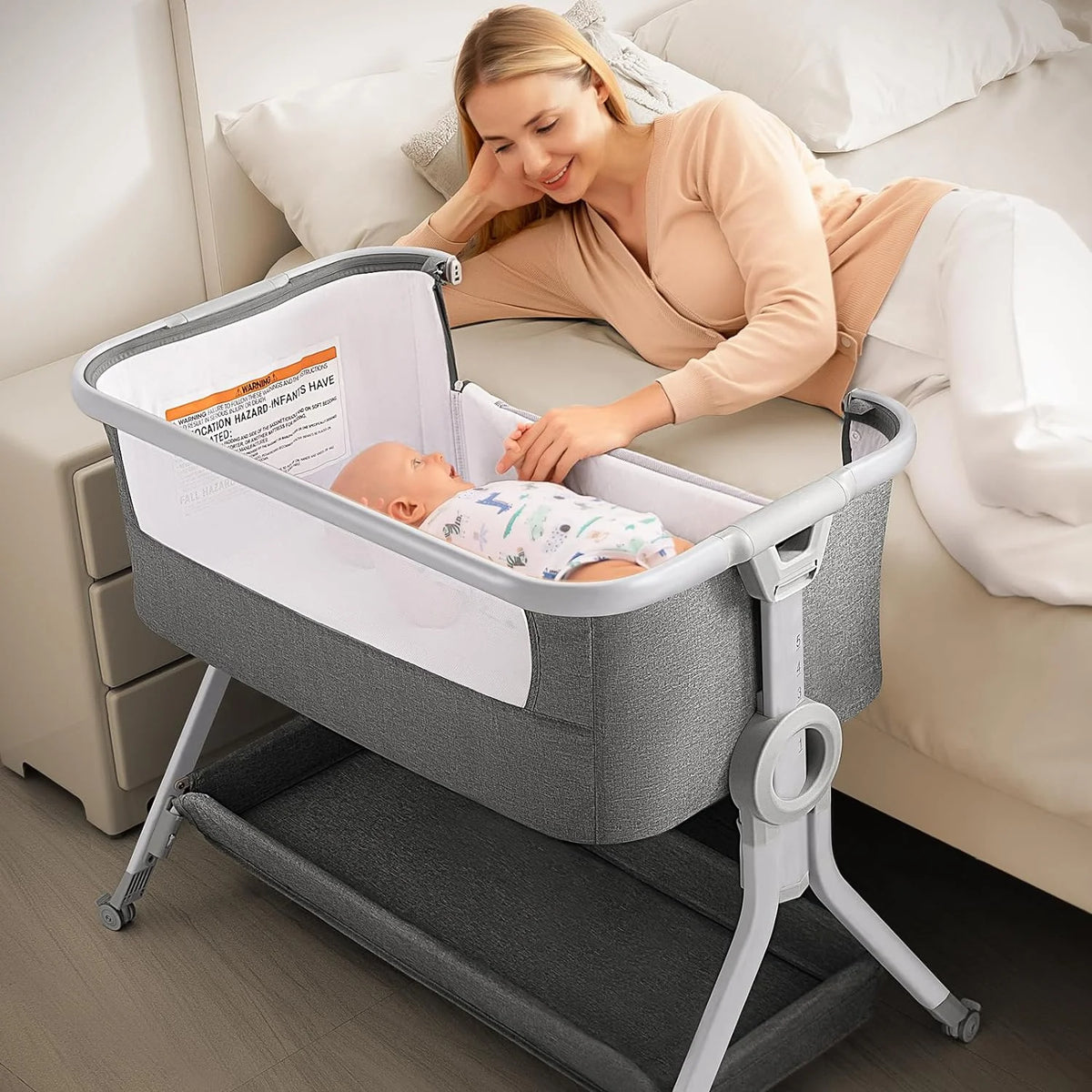 3 in 1 Baby Bassinet Bedside Sleeper with Mattress N74497