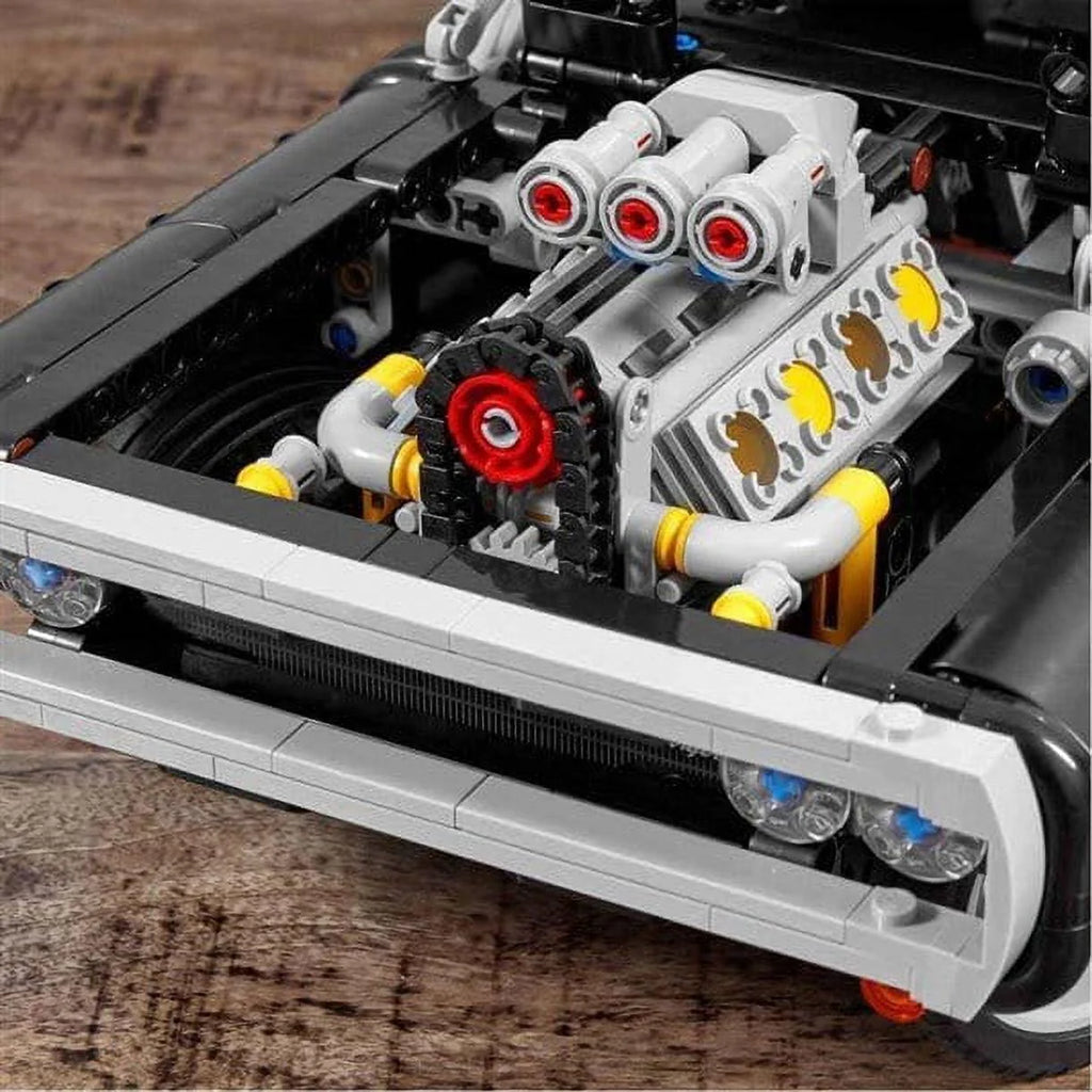 Race Car Building Set 1,077 Pieces M175