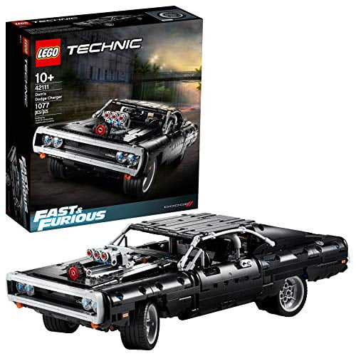 Race Car Building Set 1,077 Pieces M175