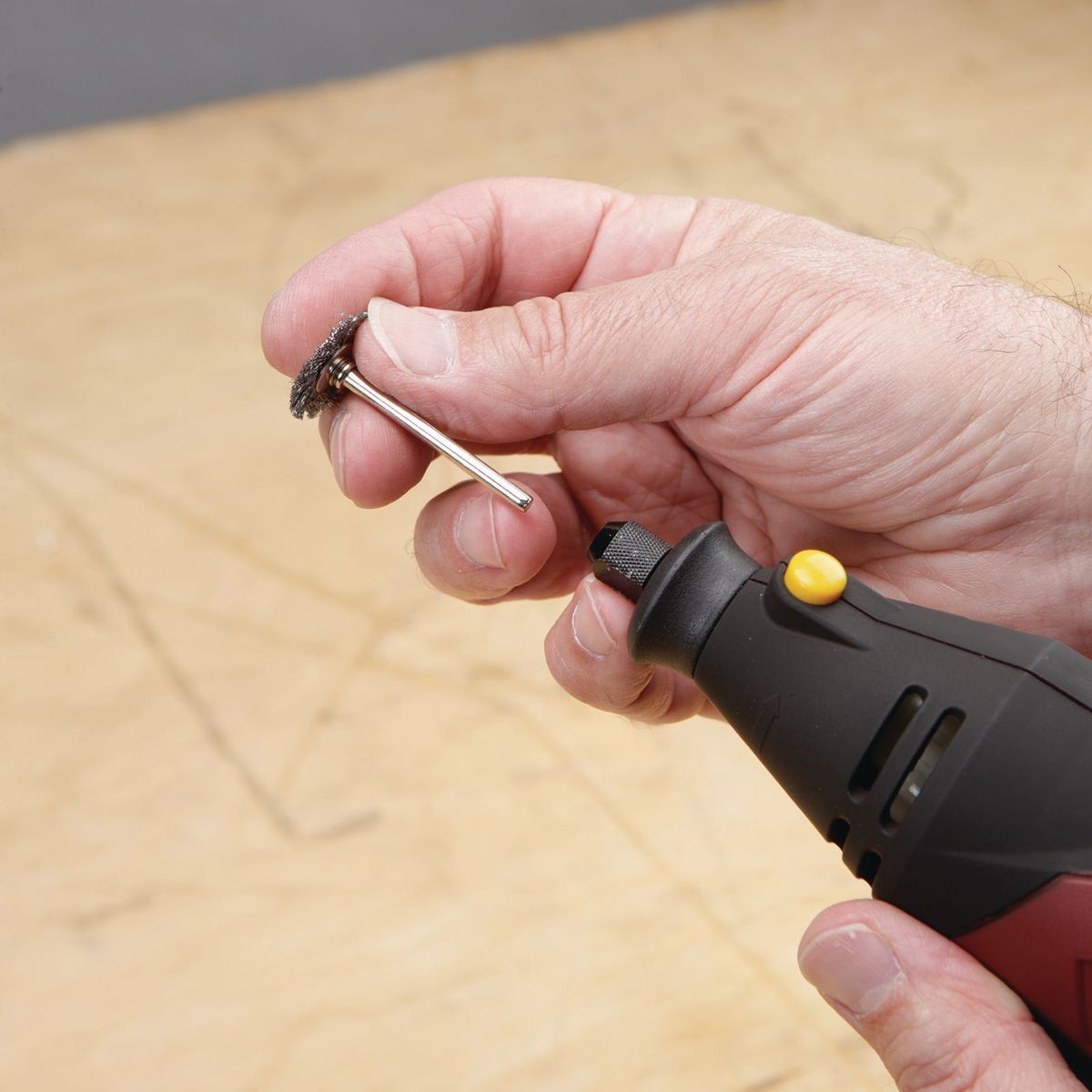 1.3 Amp Variable-Speed Rotary Tool Kit, 31 Piece E676