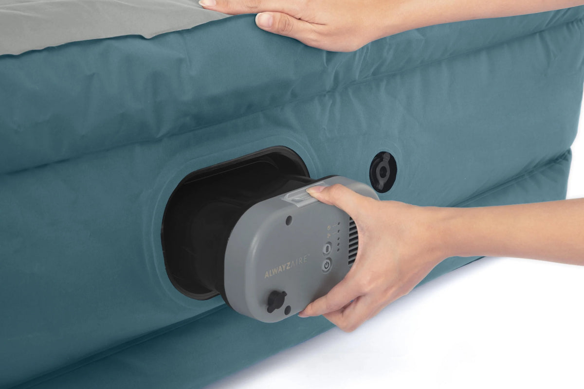 Queen Air Mattress with Rechargeable Pump W314007